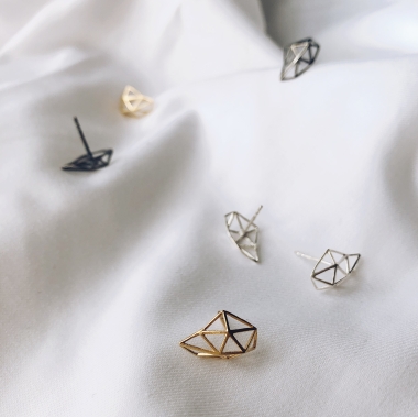 KOLCZYKI SZTYFTY MINI 3D - ZŁOTO - UNIKKE DESIGN
